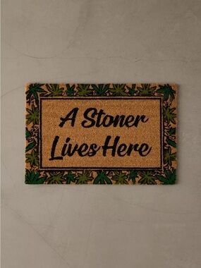 NWT Urban Outfitters Happy Leaf Coir Doormat